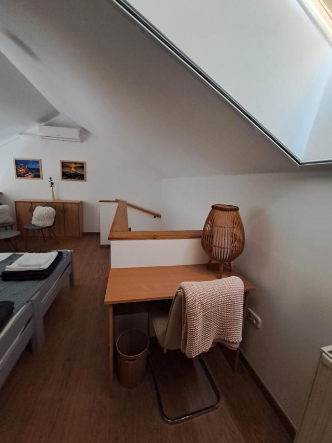 Rozsa Apartman Keszthely Exteriör bild