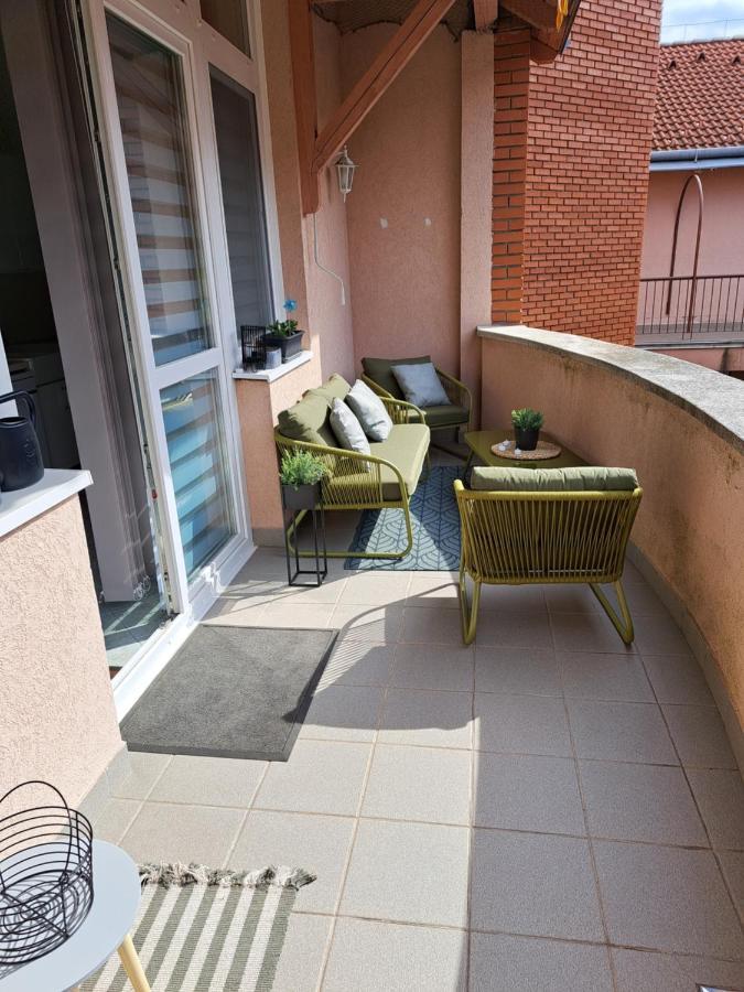 Rozsa Apartman Keszthely Exteriör bild